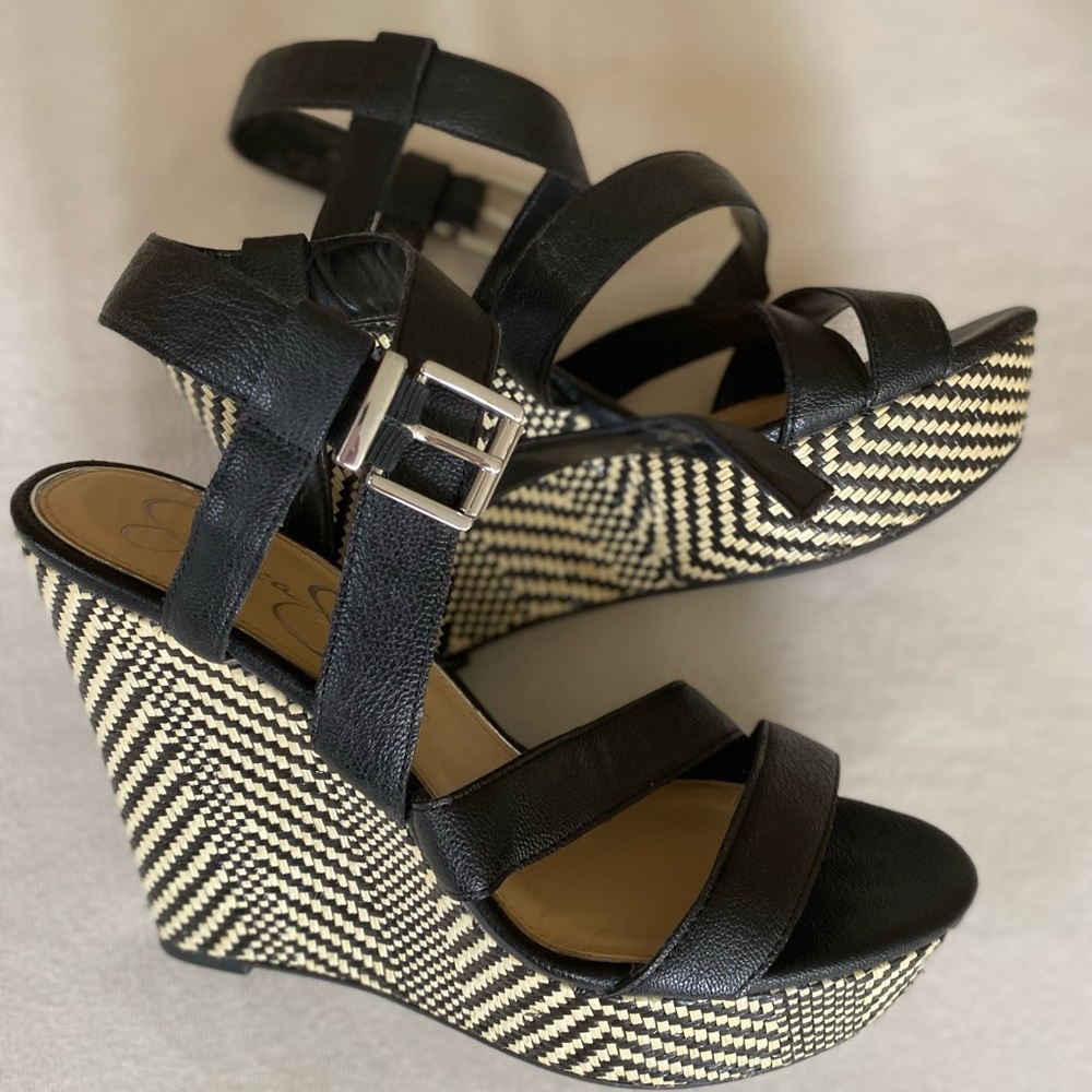 Platform Jessica Simpson wedges